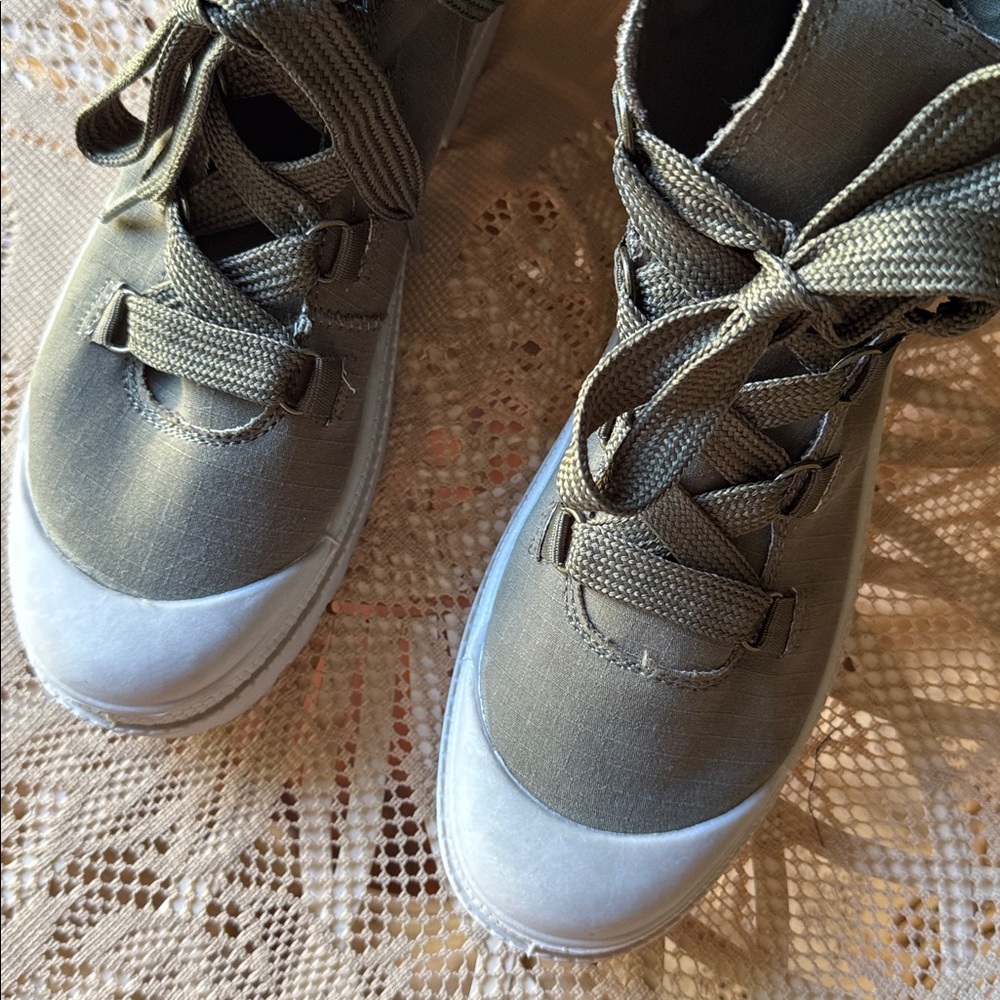 Rocket Dog Olive High-Top Lace-Up Boots - Picture 3 of 4